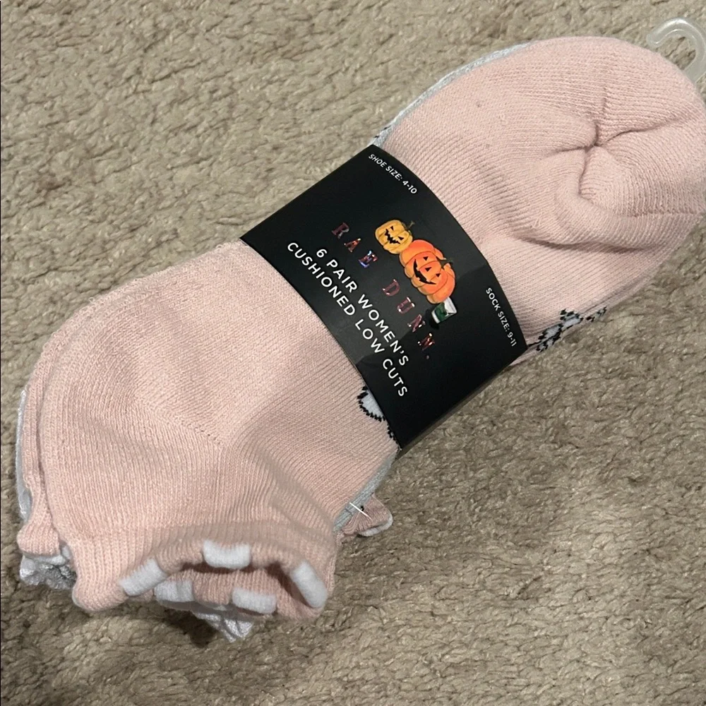 RAE DUNN Cushions Low Cut Halloween Socks 6 pair Womens 4-10 NWT